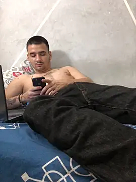 Snapshot of Cesar_Augusto chatting on 19, 10, 2025 Cesar Augusto online show from 19, 10, 2025