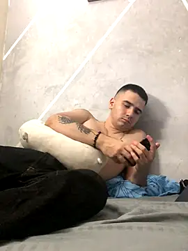 Snapshot of Cesar_Augusto chatting on 26, 10, 2025 Cesar Augusto online show from 26, 10, 2025