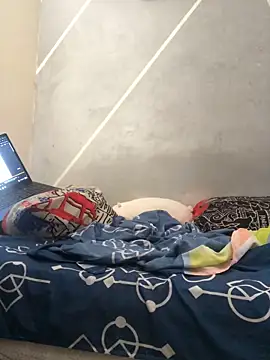 Snapshot of Cesar_Augusto chatting on 4, 11, 2025 Cesar Augusto online show from 4, 11, 2025