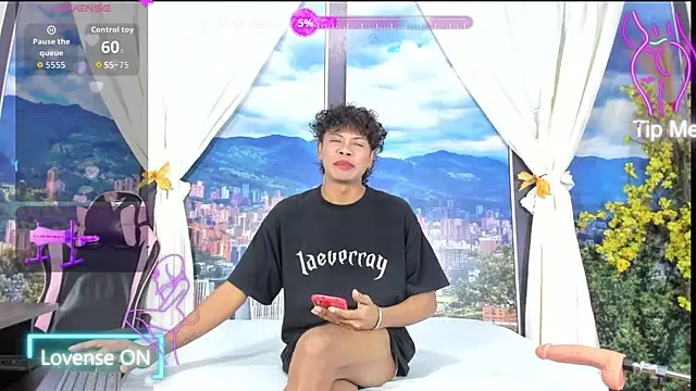 Snapshot of MilthonDelis chatting on 8, 11, 2025 MilthonDelis online show from 8, 11, 2025