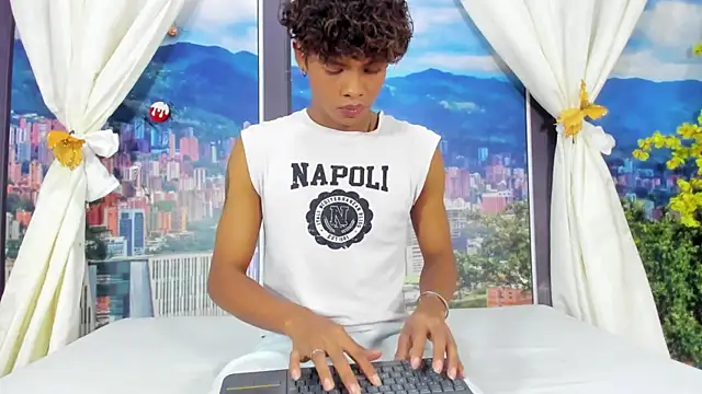 Snapshot of MilthonDelis chatting on 26, 11, 2025 MilthonDelis online show from 26, 11, 2025