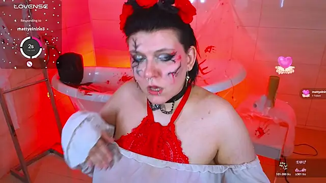 Snapshot of bluelunaray chatting on 18, 10, 2025 bluelunaray online show from 18, 10, 2025