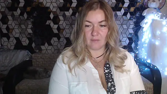 NikaSkylink online show from 14, 11, 2025