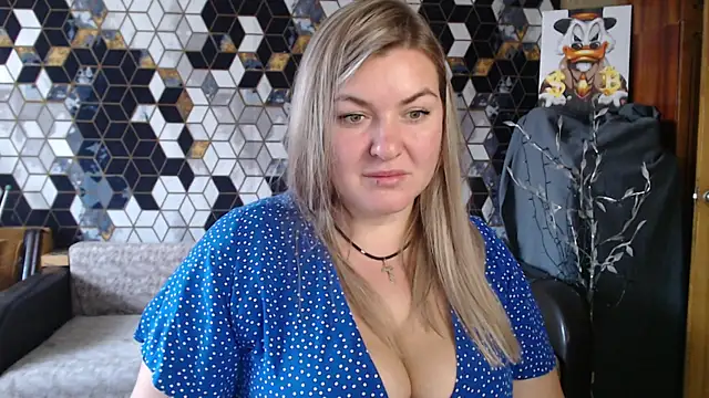 Snapshot of NikaSkylink chatting on 3, 4, 2026 NikaSkylink online show from 3, 4, 2026