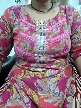 Snapshot of Cuty_siya_143 chatting on 1, 2, 2026 Cuty siya 143 online show from 1, 2, 2026