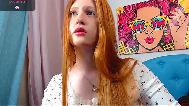 Snapshot of LuxXAngel chatting on 22, 10, 2025 LuxXAngel online show from 22, 10, 2025