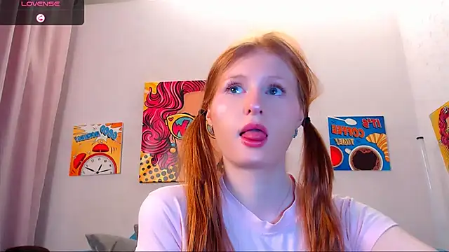 Snapshot of LuxXAngel chatting on 2, 11, 2025 LuxXAngel online show from 2, 11, 2025