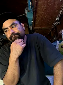 Snapshot of Jonathanfrom420 chatting on 6, 10, 2025 Jonathanfrom420 online show from 6, 10, 2025