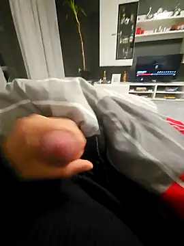 Snapshot of Bog_dan123 chatting on 4, 10, 2025 Bog dan123 online show from 4, 10, 2025