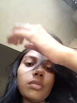 Snapshot of queen_girl_ chatting on 29, 9, 2025 queen girl online show from 29, 9, 2025