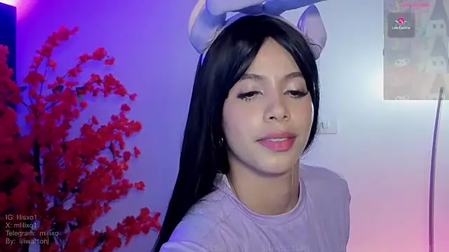 Snapshot of lilijwatson chatting on 20, 10, 2025 lilijwatson online show from 20, 10, 2025