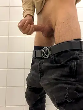 Snapshot of musti312 chatting on 25, 9, 2025 musti312 online show from 25, 9, 2025