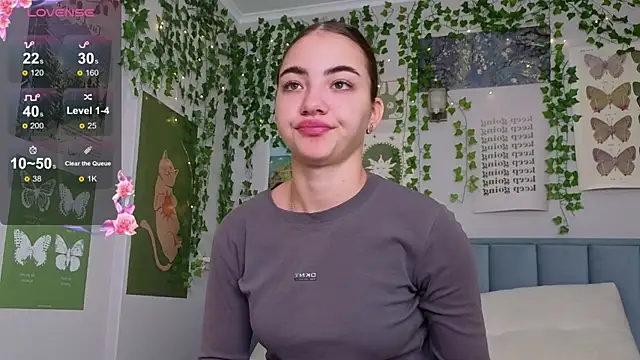 Ashley Pierce online show from 2, 12, 2025