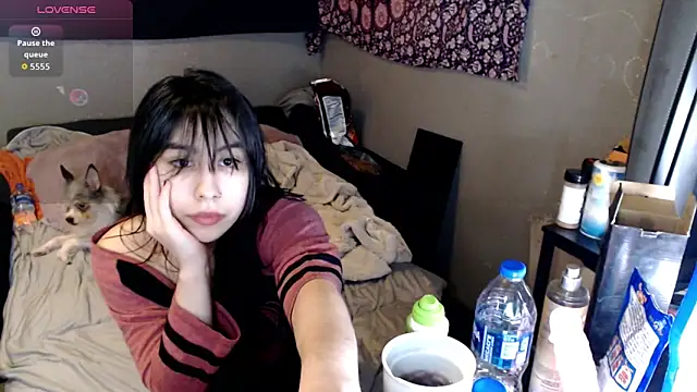 London Ray online show from 1, 12, 2025