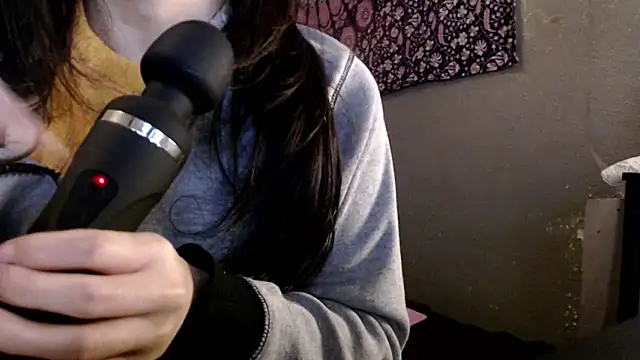 London Ray online show from 15, 5, 2026