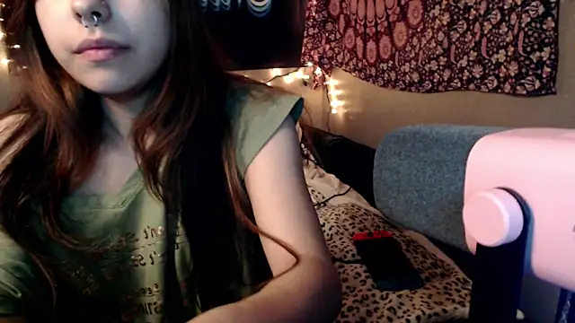 Snapshot of London_Ray chatting on 25, 7, 2026 London Ray online show from 25, 7, 2026