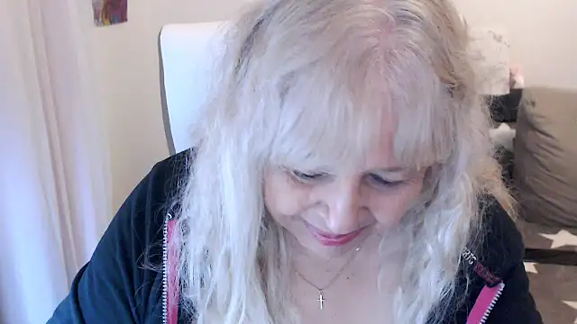 Snapshot of SusiLifeXXX chatting on 7, 10, 2025 SusiLifeXXX online show from 7, 10, 2025