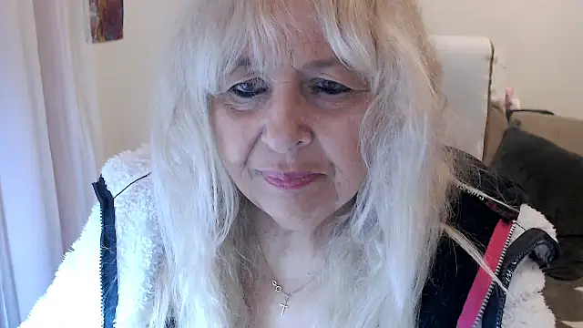 Snapshot of SusiLifeXXX chatting on 14, 10, 2025 SusiLifeXXX online show from 14, 10, 2025