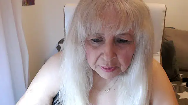 Snapshot of SusiLifeXXX chatting on 18, 10, 2025 SusiLifeXXX online show from 18, 10, 2025