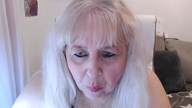 Snapshot of SusiLifeXXX chatting on 20, 10, 2025 SusiLifeXXX online show from 20, 10, 2025