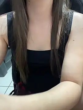 novinhacasada22 online show from 14, 4, 2026