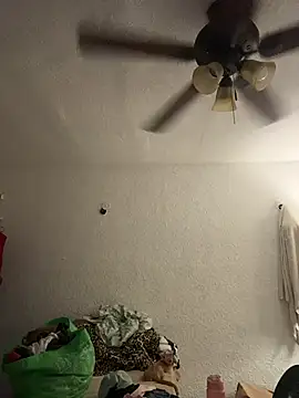 Nia Desire online show from 23, 12, 2025