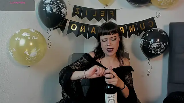 Snapshot of Seijacu chatting on 17, 12, 2025 Seijacu online show from 17, 12, 2025