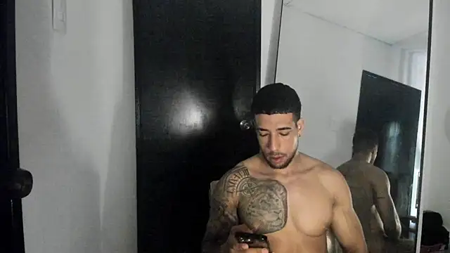 Snapshot of ThiagoLugo chatting on 4, 5, 2026 ThiagoLugo online show from 4, 5, 2026