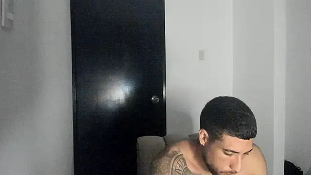 Snapshot of ThiagoLugo chatting on 7, 5, 2026 ThiagoLugo online show from 7, 5, 2026