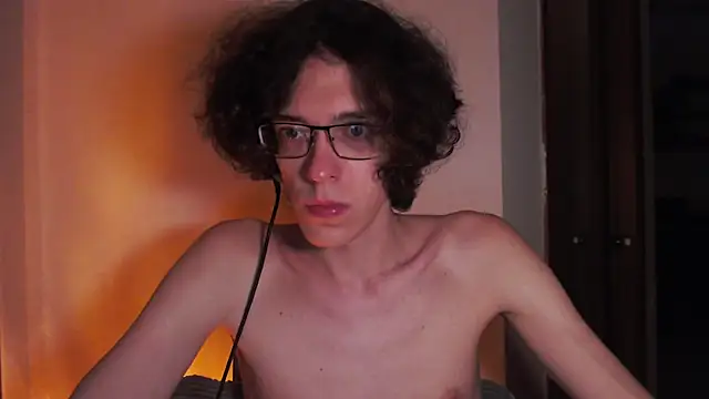 LovesomeCookie online show from 22, 4, 2026