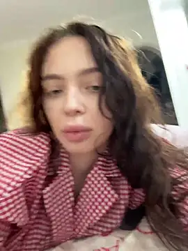 Hannah xBaby online show from 21, 12, 2025