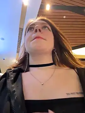 lucy-joy online show from 22, 11, 2025