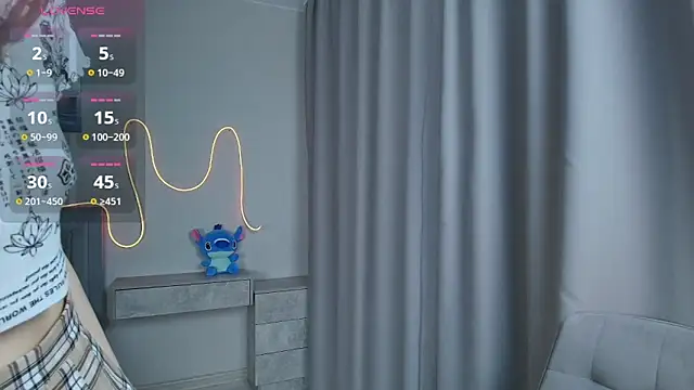 Snapshot of FoxyMira chatting on 11, 9, 2025 FoxyMira online show from 11, 9, 2025