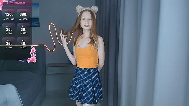 Snapshot of FoxyMira chatting on 26, 9, 2025 FoxyMira online show from 26, 9, 2025