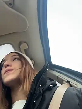 DollyTall online show from 18, 12, 2025