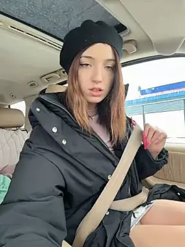 DollyTall online show from 19, 2, 2026