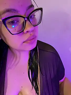 Snapshot of Emily_Taylor2 chatting on 18, 10, 2025 Emily Taylor2 online show from 18, 10, 2025