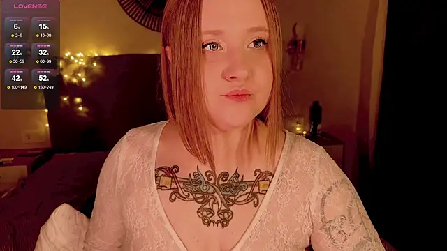 Snapshot of NaomiRey1 chatting on 1, 11, 2025 NaomiRey1 online show from 1, 11, 2025