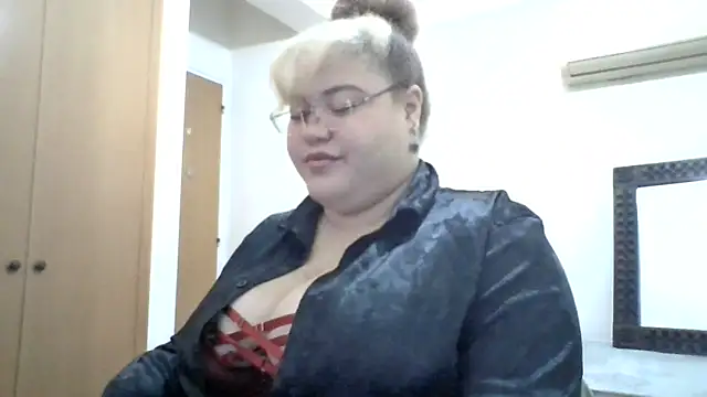 GoddessMocha online show from 25, 9, 2025