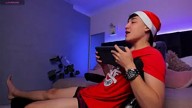 Snapshot of Ares_di_martin chatting on 3, 12, 2025 Ares di martin online show from 3, 12, 2025