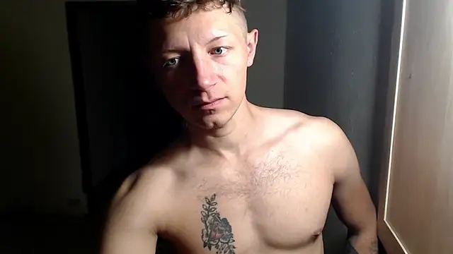 Snapshot of BlondZilla chatting on 19, 4, 2026 BlondZilla online show from 19, 4, 2026