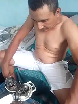 miroqui143 online show from 14, 12, 2025