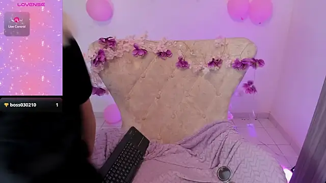 Snapshot of Nataliahenao69 chatting on 23, 10, 2025 Nataliahenao69 online show from 23, 10, 2025