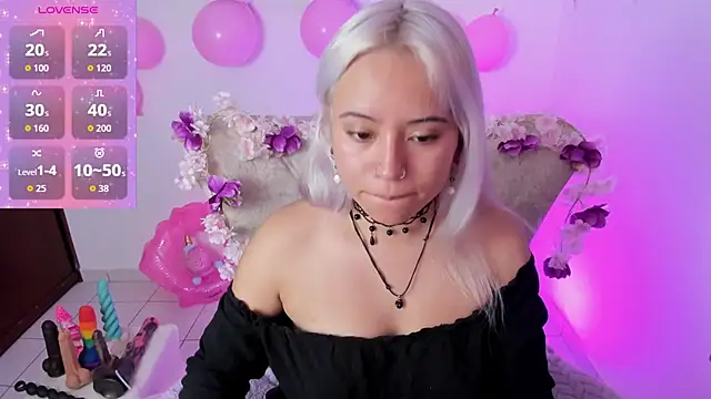 Snapshot of Nataliahenao69 chatting on 17, 11, 2025 Nataliahenao69 online show from 17, 11, 2025