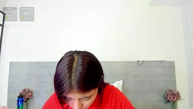 sunnyWhitee online show from 25, 5, 2026