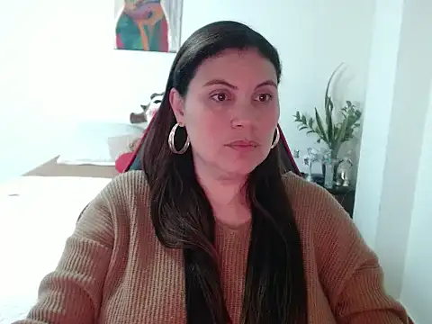 Secret Bella online show from 4, 10, 2025