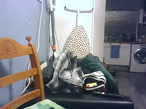 Snapshot of hefin18 chatting on 8, 2, 2025 hefin18 online show from 8, 2, 2025