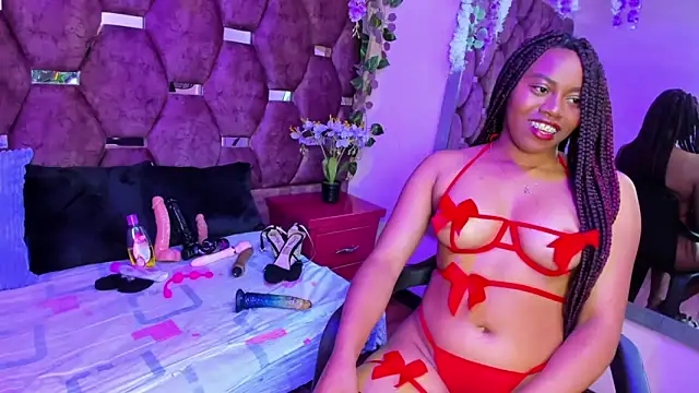 Thiana Taylor online show from 15, 9, 2025