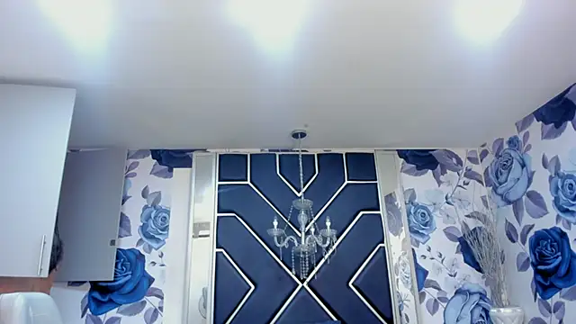 Snapshot of LatinaHoleQueen chatting on 13, 11, 2025 LatinaHoleQueen online show from 13, 11, 2025