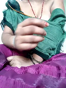 Snapshot of Falguni_Desai chatting on 15, 5, 2026 Falguni Desai online show from 15, 5, 2026